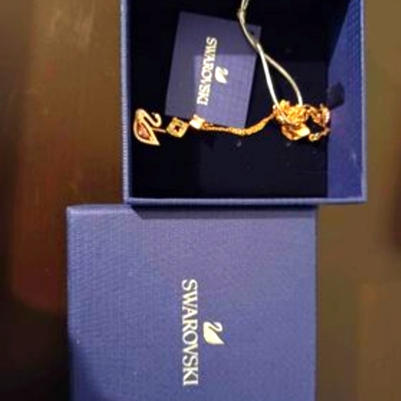 Swarovski dazzling Y Necklace - Picture 1 of 3